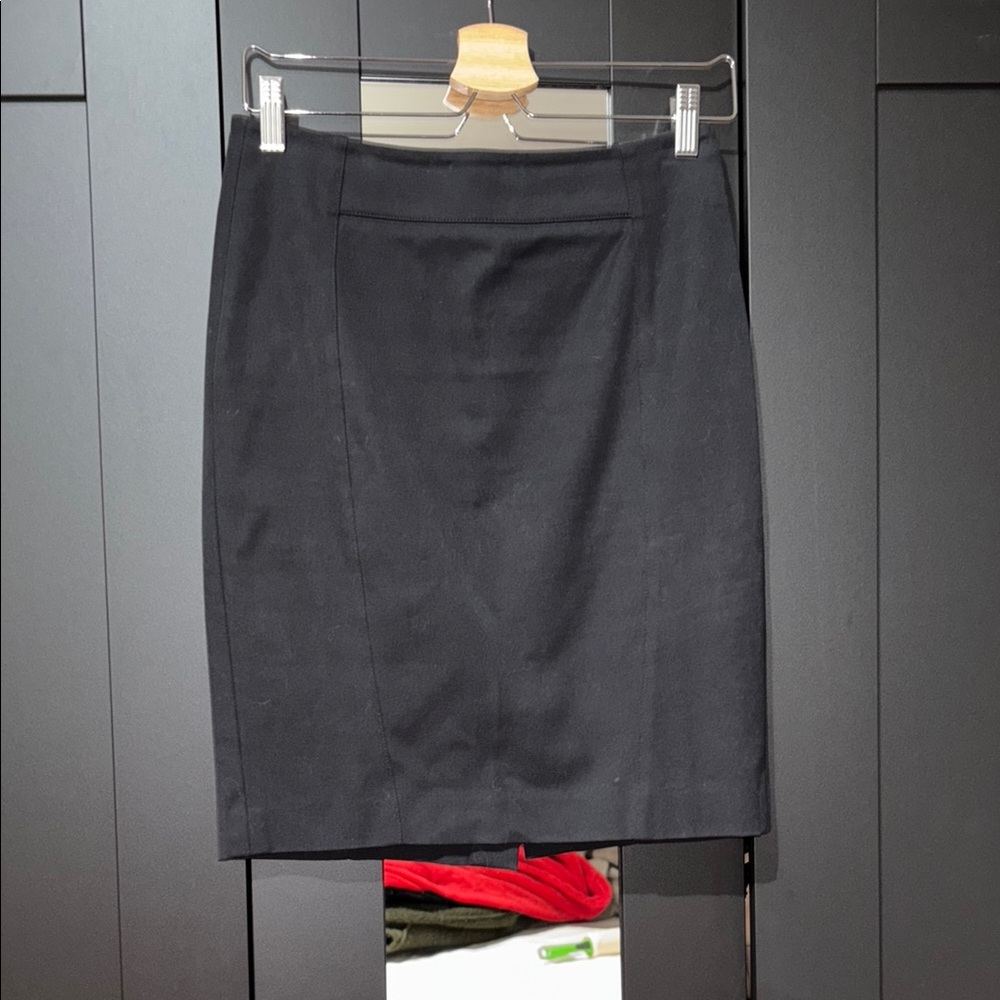 Elegant Black Pencil Skirt